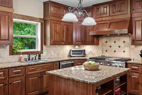 Kitchen - 241 Richter Dr, Bethlehem, GA 30620 photo 3 of 11