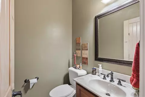 Bath - 241 Richter Dr, Bethlehem, GA 30620 photo 2 of 17