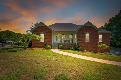 7316 Old Nashville Rd, Fairview, TN 37062