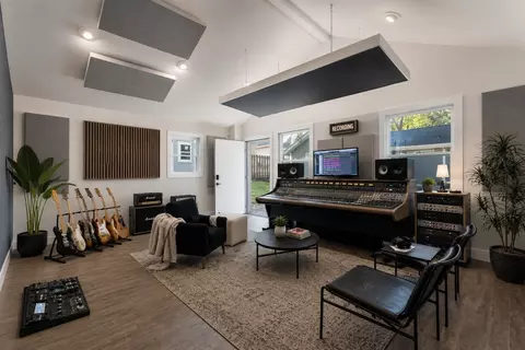877 Carter St, Nashville, TN 37206