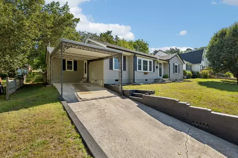 707 Jefferson Ave E, Carthage, TN 37030