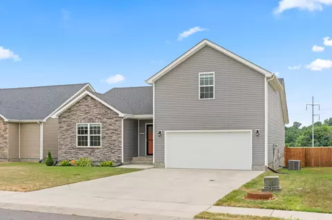 386 Pinkston Ct, Clarksville, TN 37040