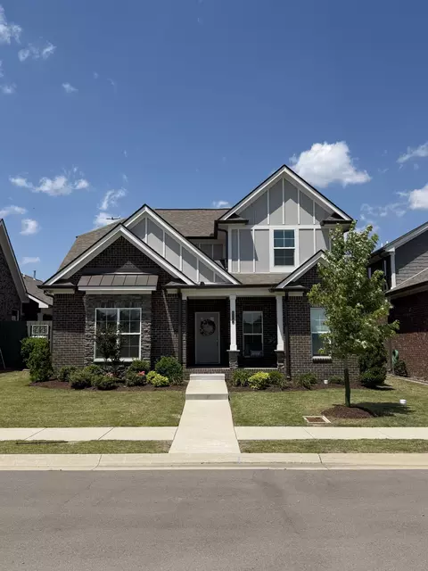 6221 Crawford Dr, Hermitage, TN 37076