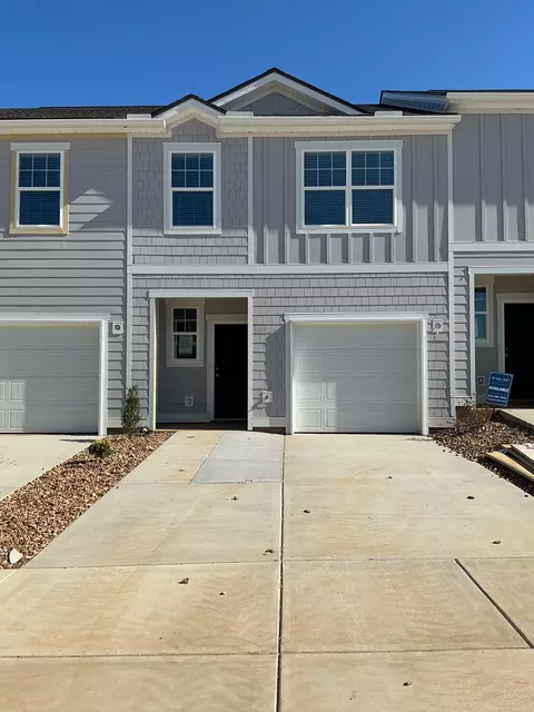 218 Darlington Dr, Dickson, TN 37055