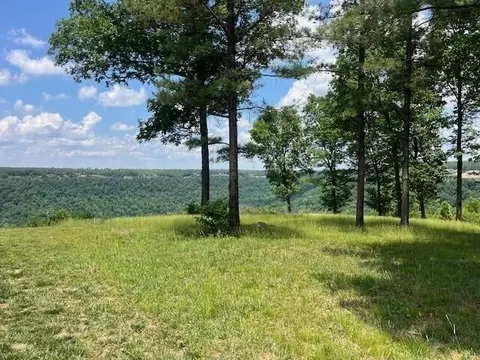 615 Cumberland Cir, Jasper, TN 37347