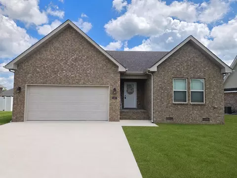 40 Daffodil Dr, Tullahoma, TN 37388