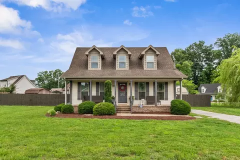 415 Daytona Dr, Cornersville, TN 37047