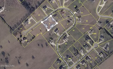 375 Leeper Overlook, Dandridge, TN 37725