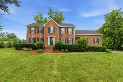 1009 Valley Forge Dr, Arrington, TN 37014