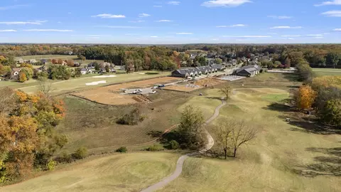 View/Area - 470 W Foxrun, Springfield, TN 37172 photo 5 of 8