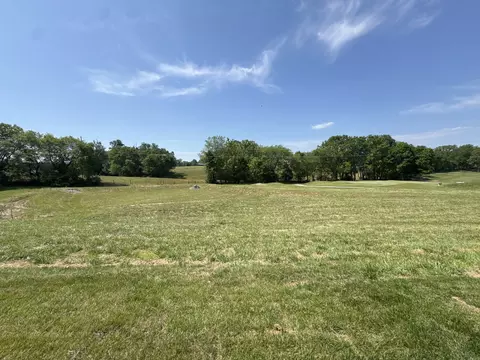 Exterior - 470 W Foxrun, Springfield, TN 37172 photo 3 of 5
