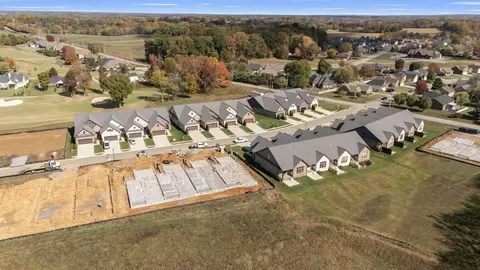 View/Area - 470 W Foxrun, Springfield, TN 37172 photo 2 of 8