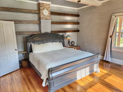 Bedroom - 701 W 5th St, Dickson, TN 37055 photo 1 of 4