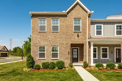 781 Coburg St, Gallatin, TN 37066