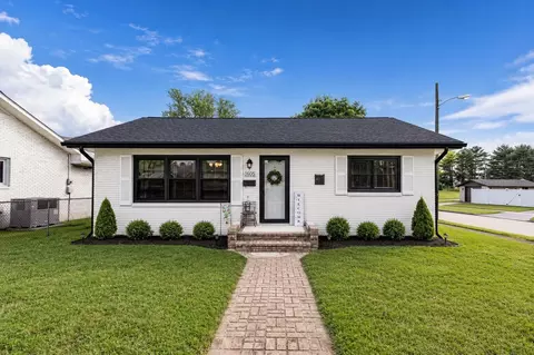 1605 Redwood Dr, Kingsport, TN 37664
