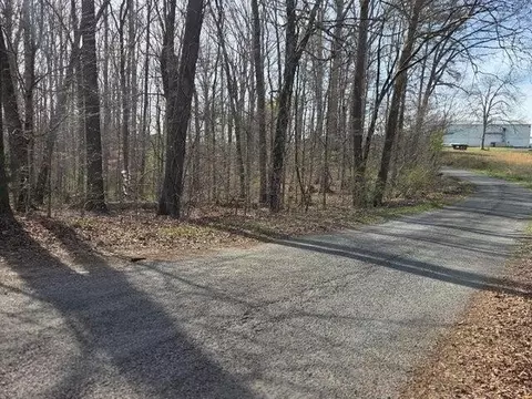3 Lowery Rd, Ocoee, TN 37361 photo 2