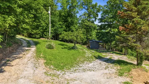 6879 Sr 108 Rd, Morrison, TN 37357 photo 3
