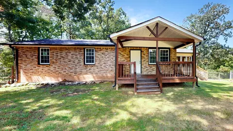 9092 E 40 Rd, Bon Aqua, TN 37025