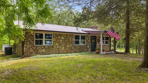 200 Warren Ln, Decatur, TN 37322