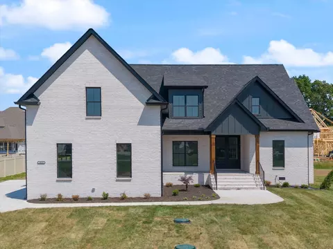 2813 Canfield Dr, Murfreesboro, TN 37128