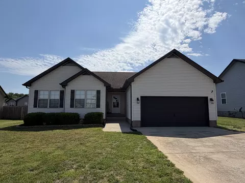 580 Tracy Ln, Clarksville, TN 37040