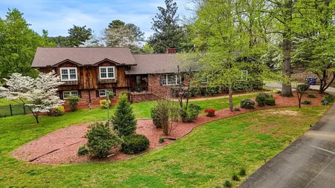 6911 Franks Rd, Chattanooga, TN 37421
