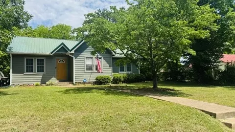 1115 Woodard St, Clarksville, TN 37040