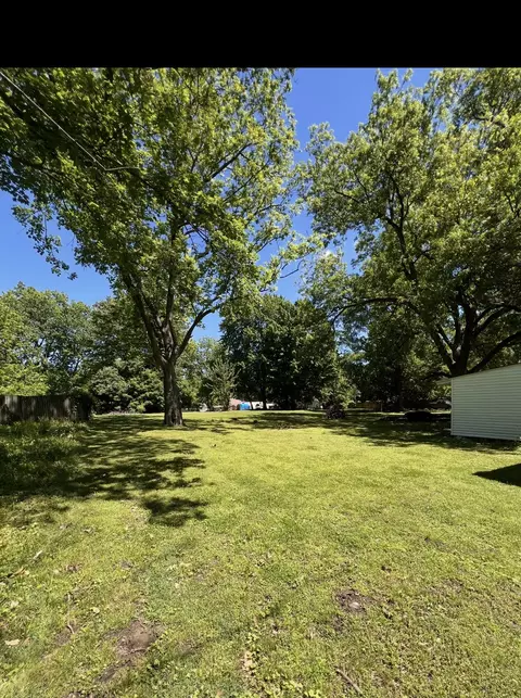 372 E Maple St, Dyer, TN 38330 photo 3