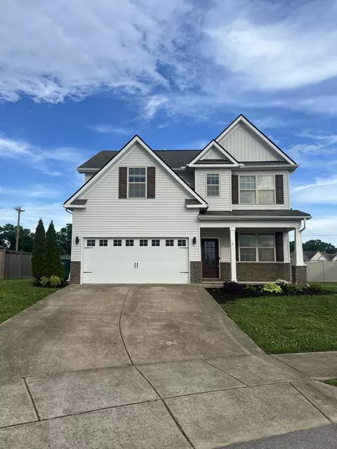 1008 Keeneland Dr, Spring Hill, TN 37174