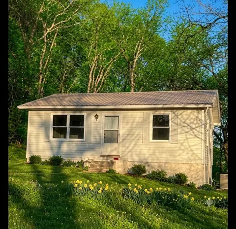 326 Clifton Tpke, Waynesboro, TN 38485
