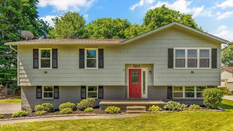 7613 Fall Wind Ct, Powell, TN 37849