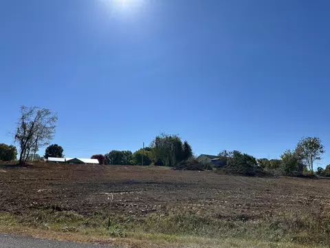 40 County Road 537, Etowah, TN 37331