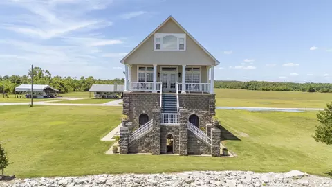 320 Silver Water Ln, Counce, TN 38326