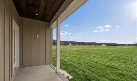 Exterior - 3660 Blue Spring Rd, Decherd, TN 37324 photo 5 of 7