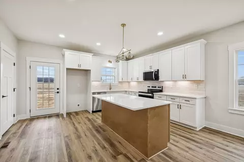 Kitchen - 3660 Blue Spring Rd, Decherd, TN 37324 photo 1 of 4