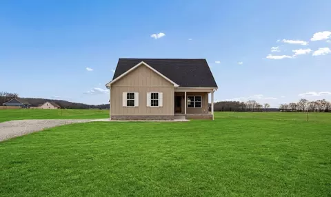 Exterior - 3660 Blue Spring Rd, Decherd, TN 37324 photo 3 of 7