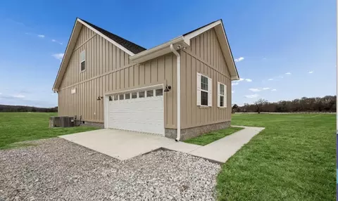 Exterior - 3660 Blue Spring Rd, Decherd, TN 37324 photo 6 of 7
