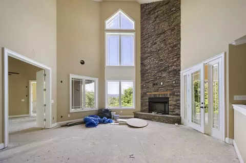 Living - 201 Roarks Ridge Rd, Decherd, TN 37324 photo 2 of 7