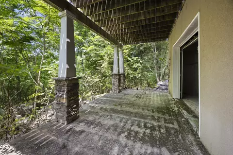 Exterior - 201 Roarks Ridge Rd, Decherd, TN 37324 photo 10 of 10