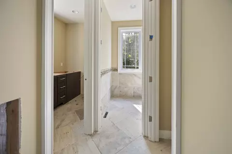 Entry Way - 201 Roarks Ridge Rd, Decherd, TN 37324 photo 2 of 4