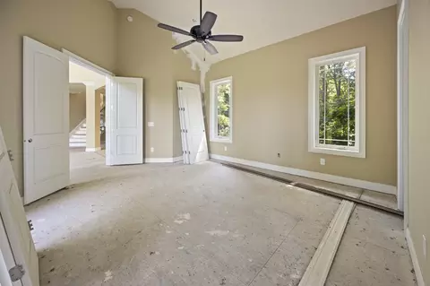 Bedroom - 201 Roarks Ridge Rd, Decherd, TN 37324 photo 2 of 9