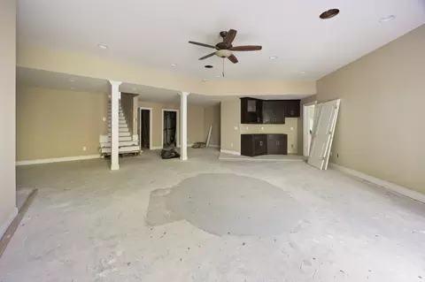 Living - 201 Roarks Ridge Rd, Decherd, TN 37324 photo 6 of 7