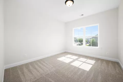 Bedroom - 524 Gresham Ln, Murfreesboro, TN 37129 photo 4 of 6
