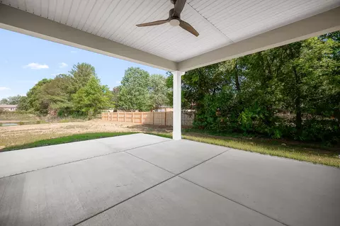 Exterior - 524 Gresham Ln, Murfreesboro, TN 37129 photo 4 of 5