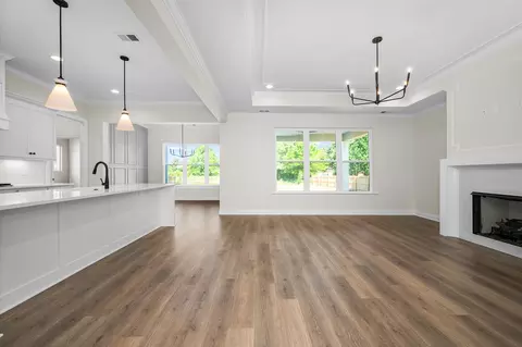 Living - 524 Gresham Ln, Murfreesboro, TN 37129 photo 1 of 6