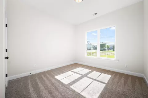 Bedroom - 524 Gresham Ln, Murfreesboro, TN 37129 photo 1 of 6