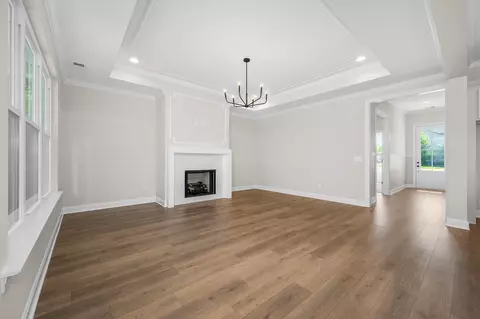 Living - 524 Gresham Ln, Murfreesboro, TN 37129 photo 4 of 4
