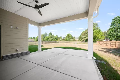 Exterior - 524 Gresham Ln, Murfreesboro, TN 37129 photo 6 of 8
