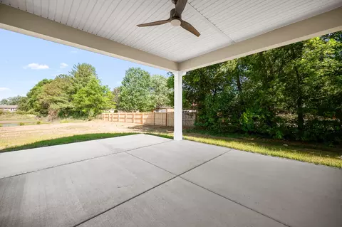 Exterior - 524 Gresham Ln, Murfreesboro, TN 37129 photo 5 of 8