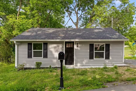 1510 Adams St, Athens, TN 37303